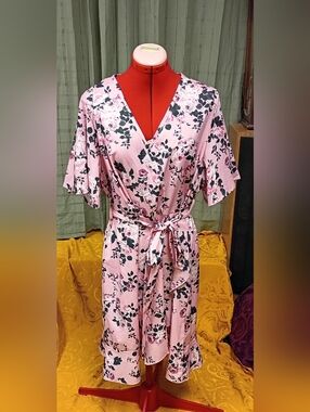 Bloomchic Women's Wrap-style Midi V-neck Butterfly Sleeves Pink Floral Dress 16